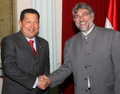 Ch&aacute;vez e Lugo nunha imaxe de arquivo en Caracas.