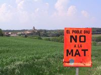 Cartaces contrarios &aacute; MAT
