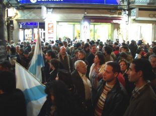 Outro momento da concentración deste domingo en Vigo