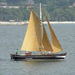 Os barcos soben para A Coruña. Na imaxe, O Ría de Ferrol